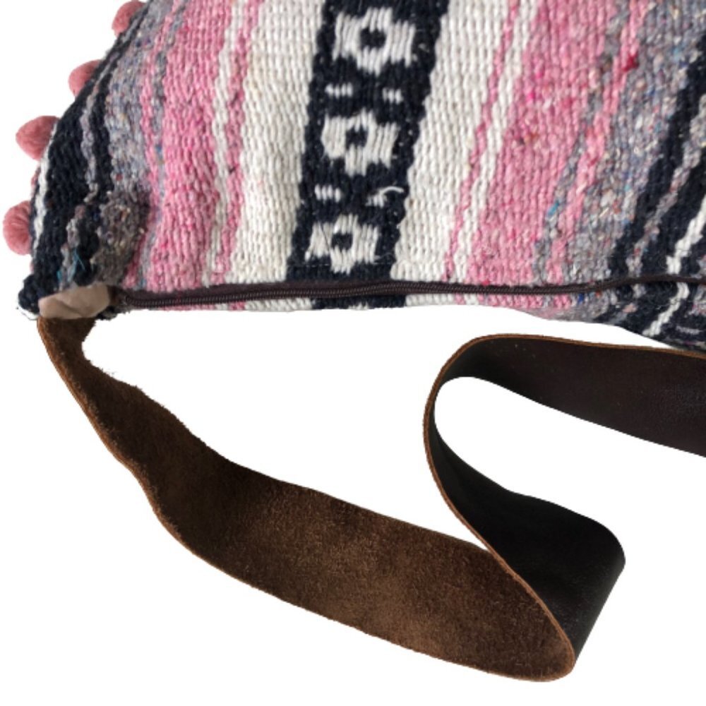 Oversized, large 'carpet' or tapestry style bag with pompoms - Picture 9 of 13